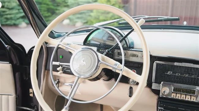 O B.Πούτιν πουλάει το αυτοκίνητο του σε…προσιτή τιμή – Βίντεο